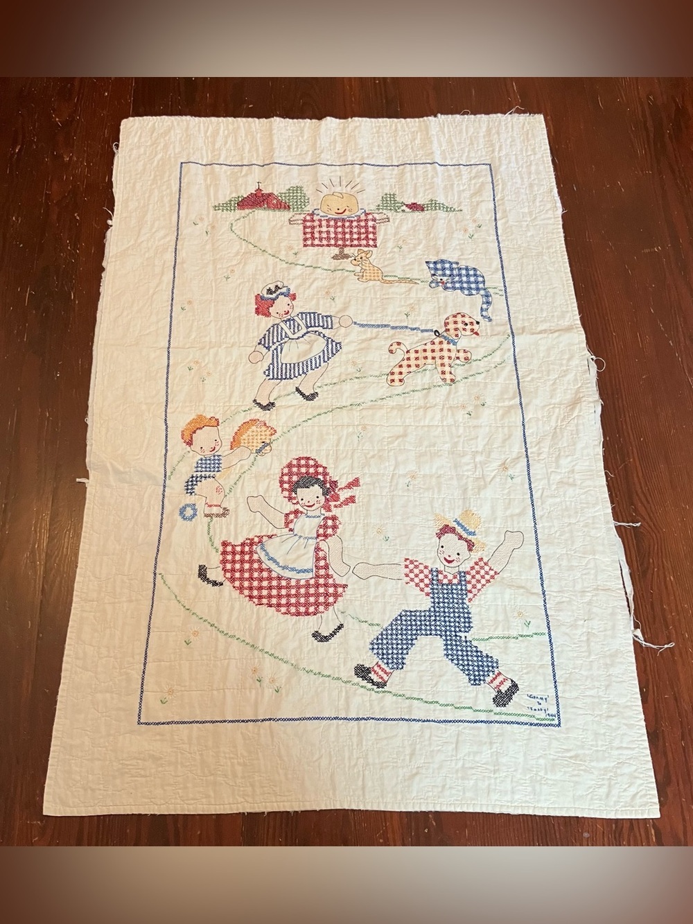 VTG 1940s Raggedy Ann Baby Crib Blanket Hand Embroidered Quilted 52”X 34.5”